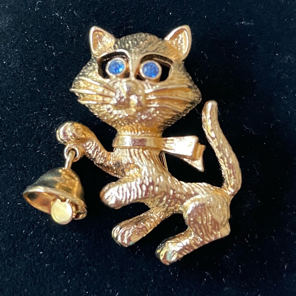 Vintage AVON Kitty Cat with Bell Blue Gemstone Pin